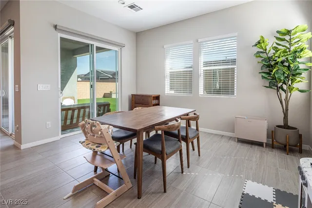 $2,820 | 832 Canonbury Street, Henderson, NV 89011