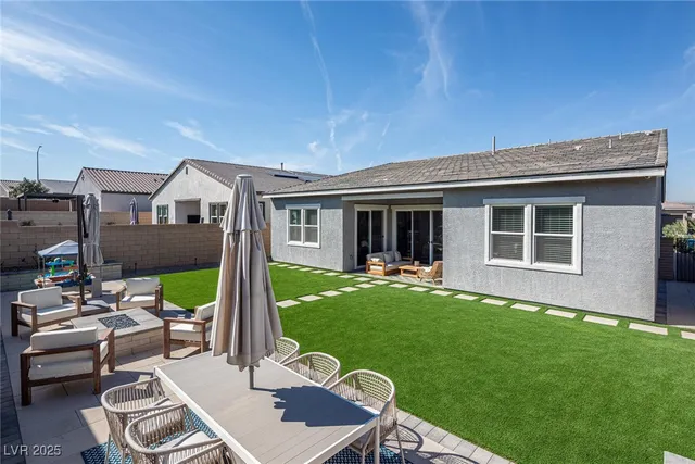 $2,820 | 832 Canonbury Street, Henderson, NV 89011