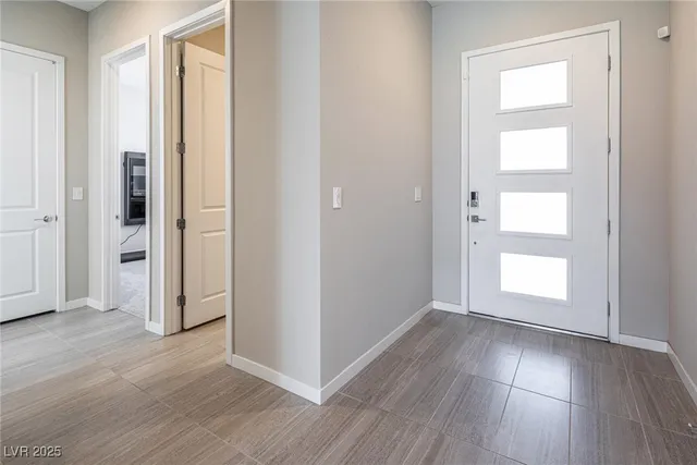 $2,820 | 832 Canonbury Street, Henderson, NV 89011