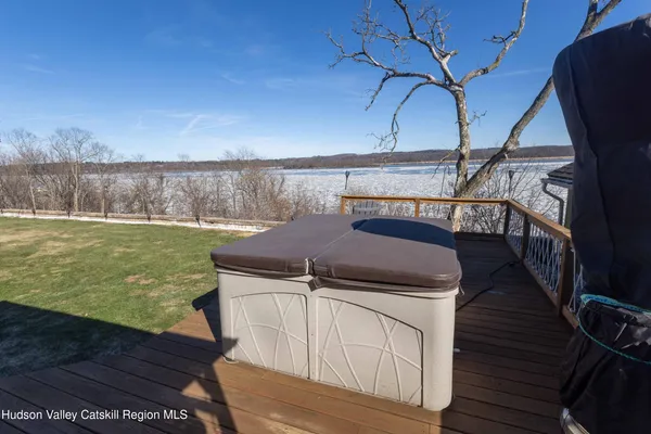 $750,000 | 135 Hudson Street, Glasco, NY 12432