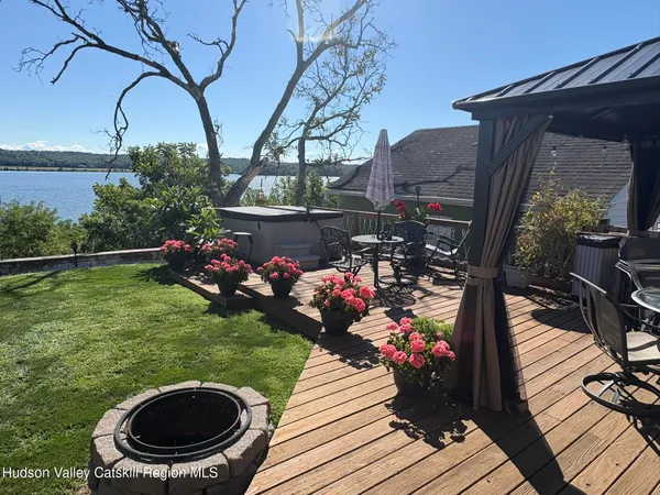 $750,000 | 135 Hudson Street, Glasco, NY 12432