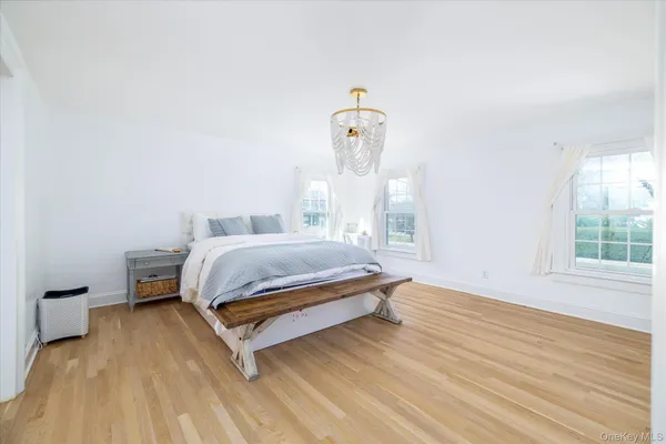 $899,000 | 1885 Washington Avenue, Seaford, NY 11783