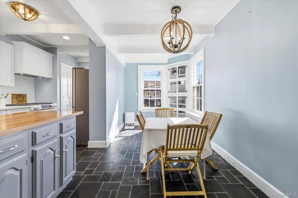 $899,000 | 1885 Washington Avenue, Seaford, NY 11783