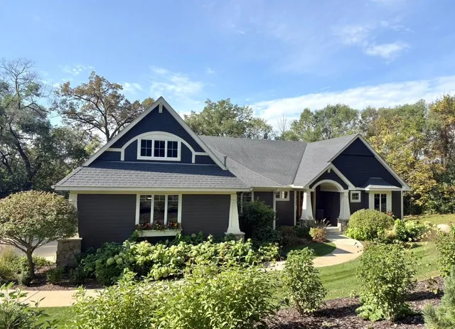 $1,299,000 | 23400 Woodland Ridge Drive, Lakeville, MN 55044