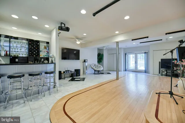 $2,499,700 | 6830 Clifton Road, Clifton, VA 20124