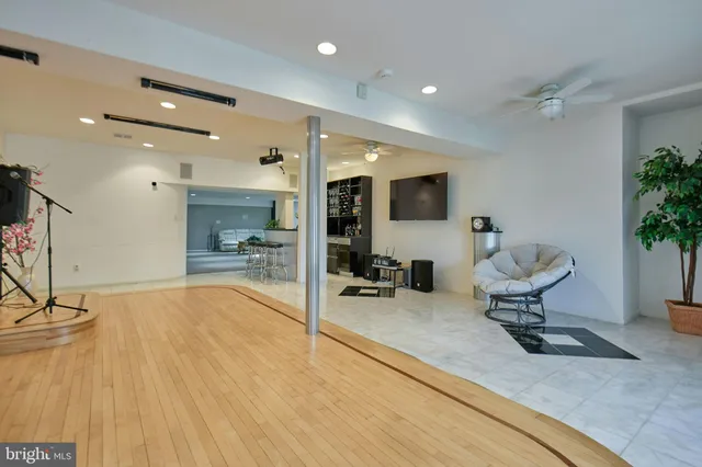 $2,499,700 | 6830 Clifton Road, Clifton, VA 20124