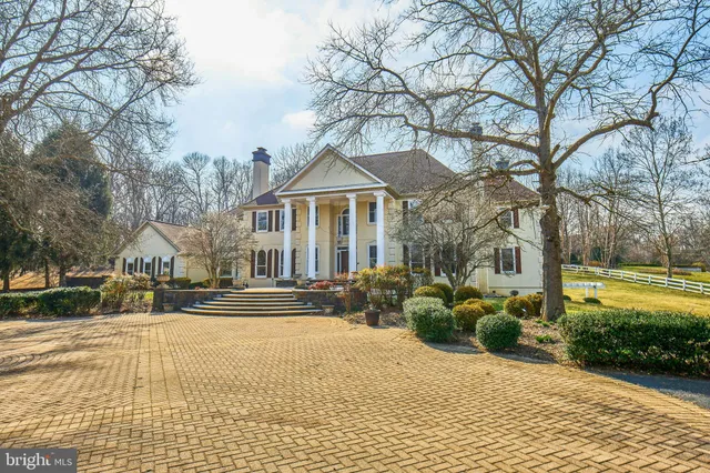 $2,499,700 | 6830 Clifton Road, Clifton, VA 20124