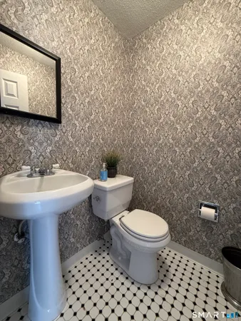 $2,500 | 132 Farmington Chase Crescent, Unit 132, Farmington, CT 06032