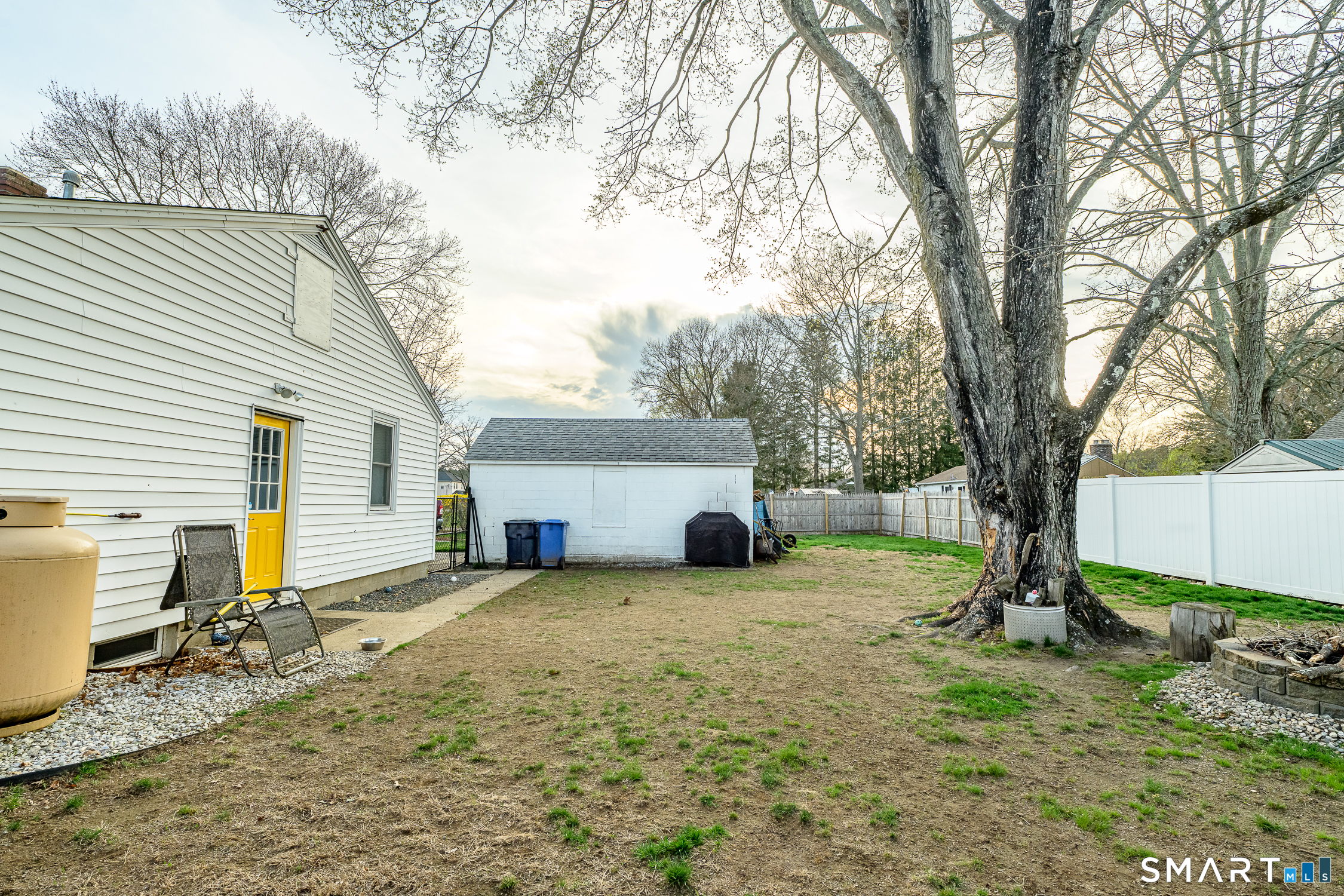 14 Walnut Street Killingly, CT 06239 - Photo 13 of 35