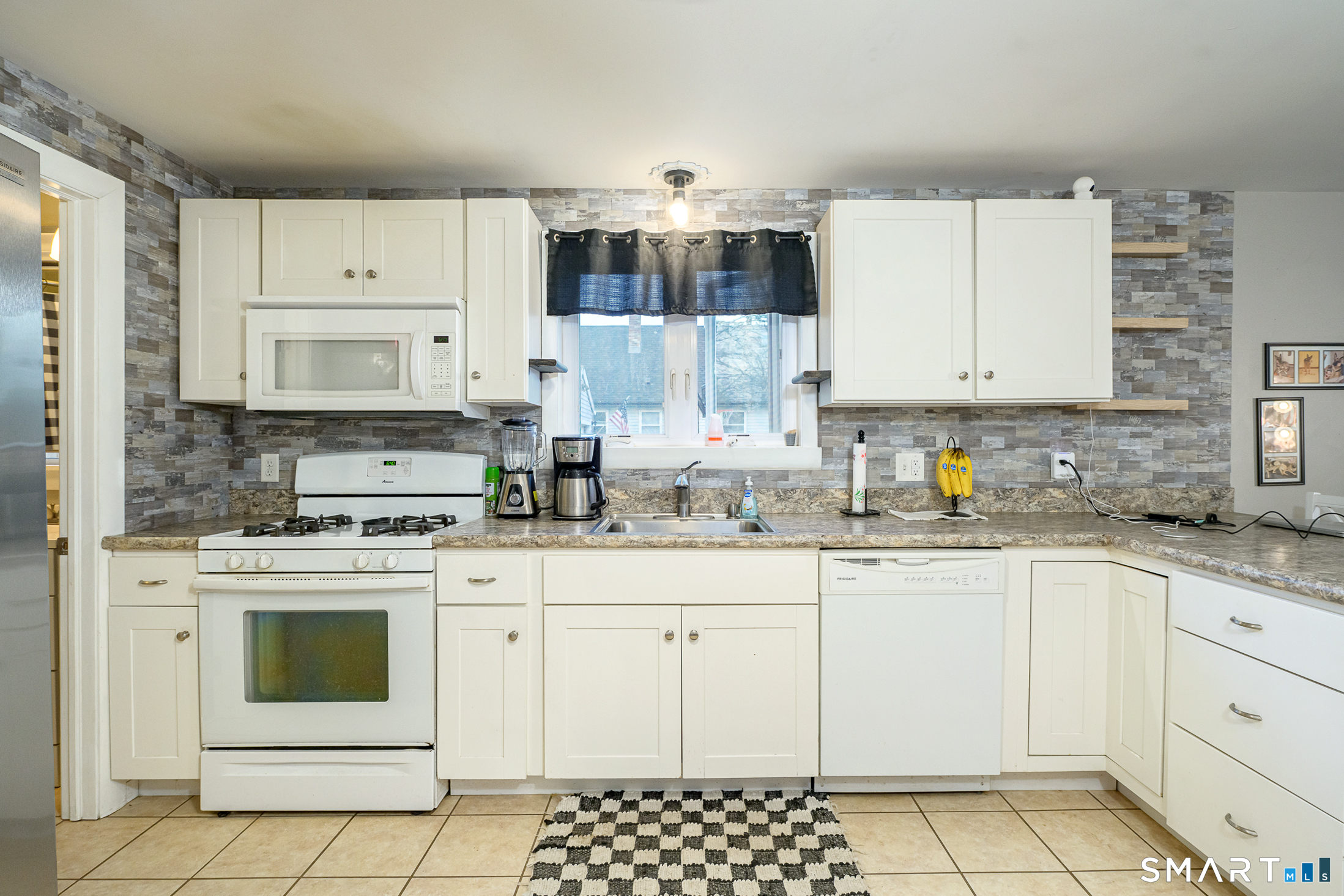 14 Walnut Street Killingly, CT 06239 - Photo 20 of 35