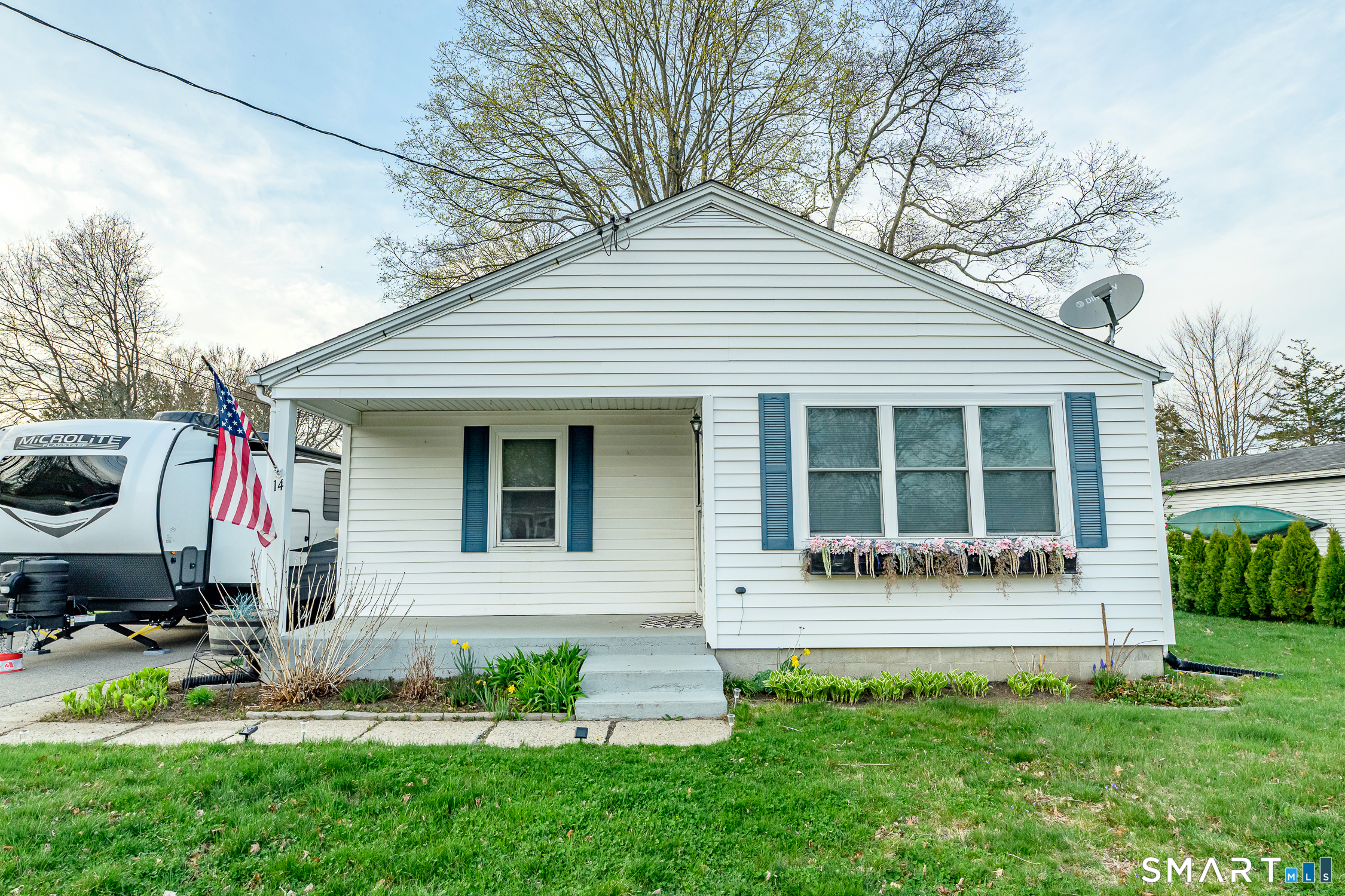 14 Walnut Street Killingly, CT 06239 - Photo 2 of 35