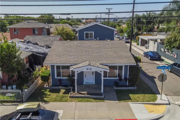 $1,275,000 | 912 East Commonwealth Avenue, Fullerton, CA 92831