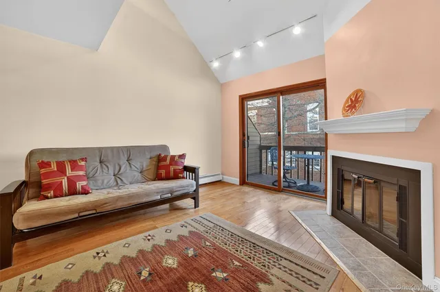 $565,000 | 15 Greenridge Avenue, Unit 25F, White Plains, NY 10605