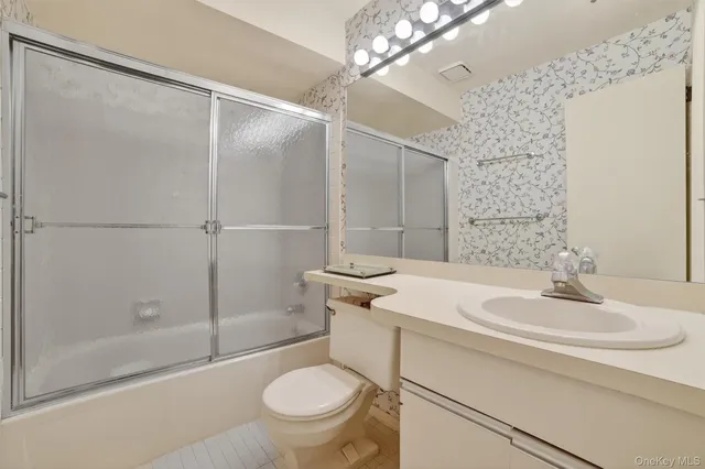 $565,000 | 15 Greenridge Avenue, Unit 25F, White Plains, NY 10605