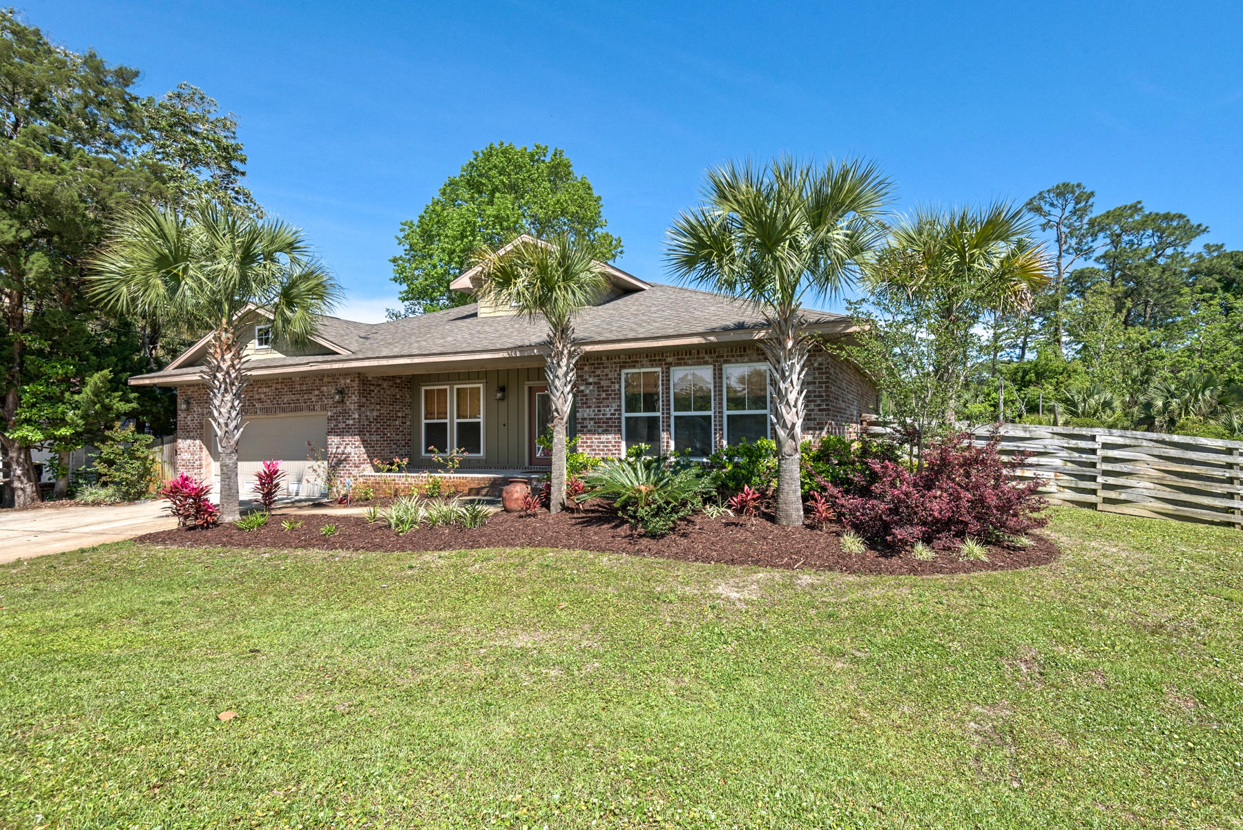 59 Ferry Road Northeast Fort Walton Beach, FL 32548 - Photo 2 of 38 59 Ferry Rd NE_20190423_033