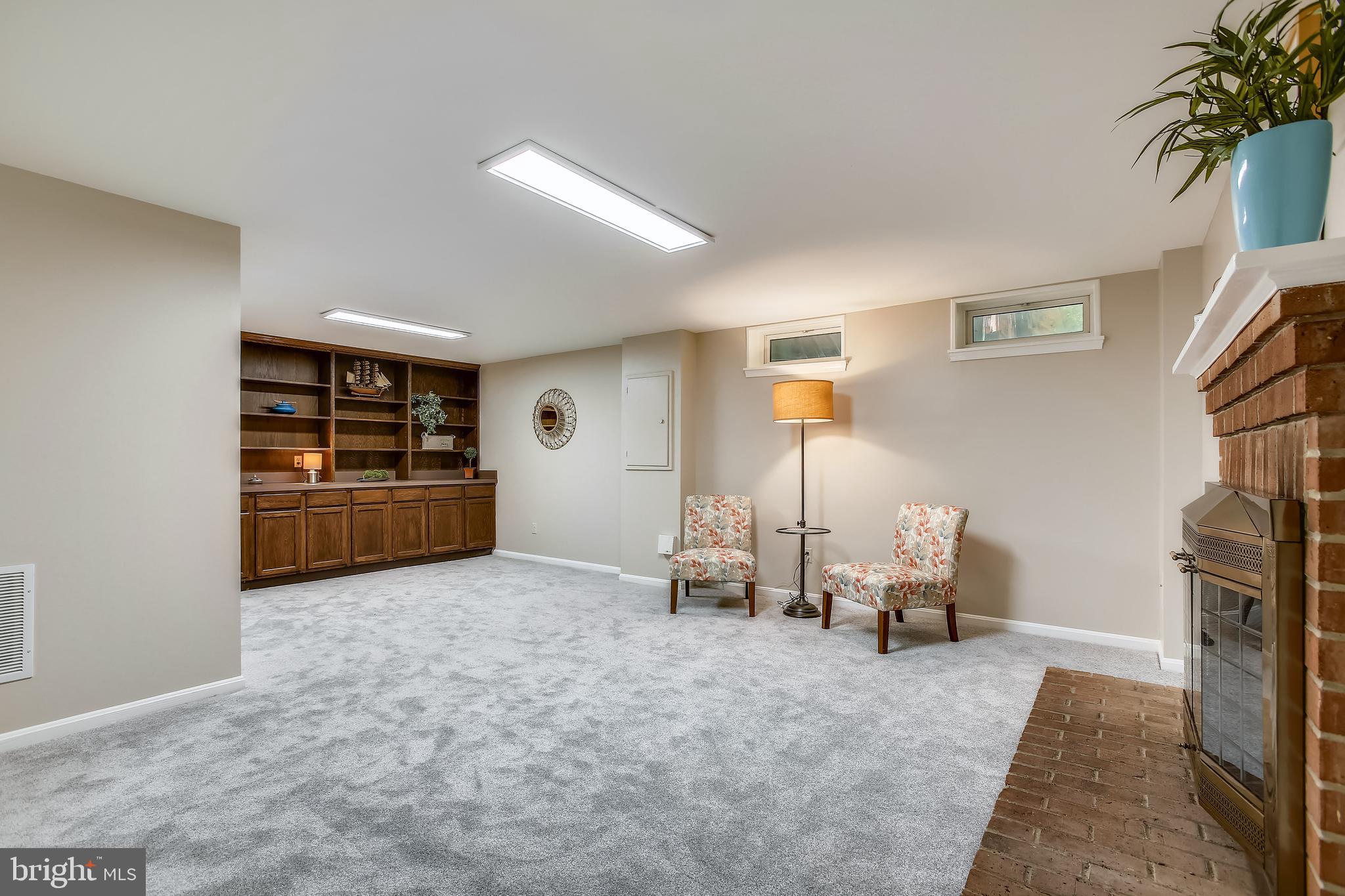 2180 Pond View Court Reston, VA 20191 - Photo 26 of 35 Gallery Image 26