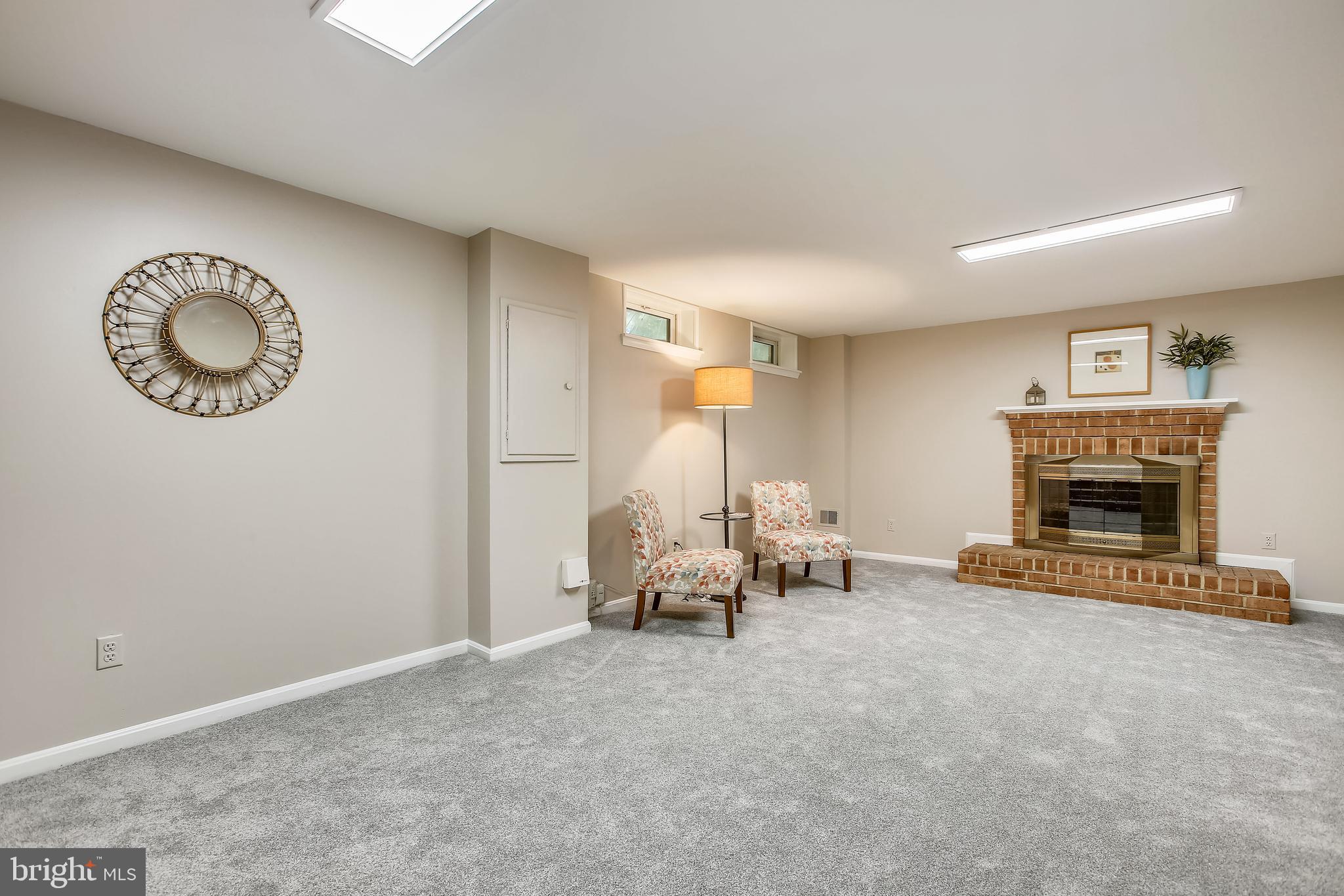 2180 Pond View Court Reston, VA 20191 - Photo 29 of 35 Gallery Image 29