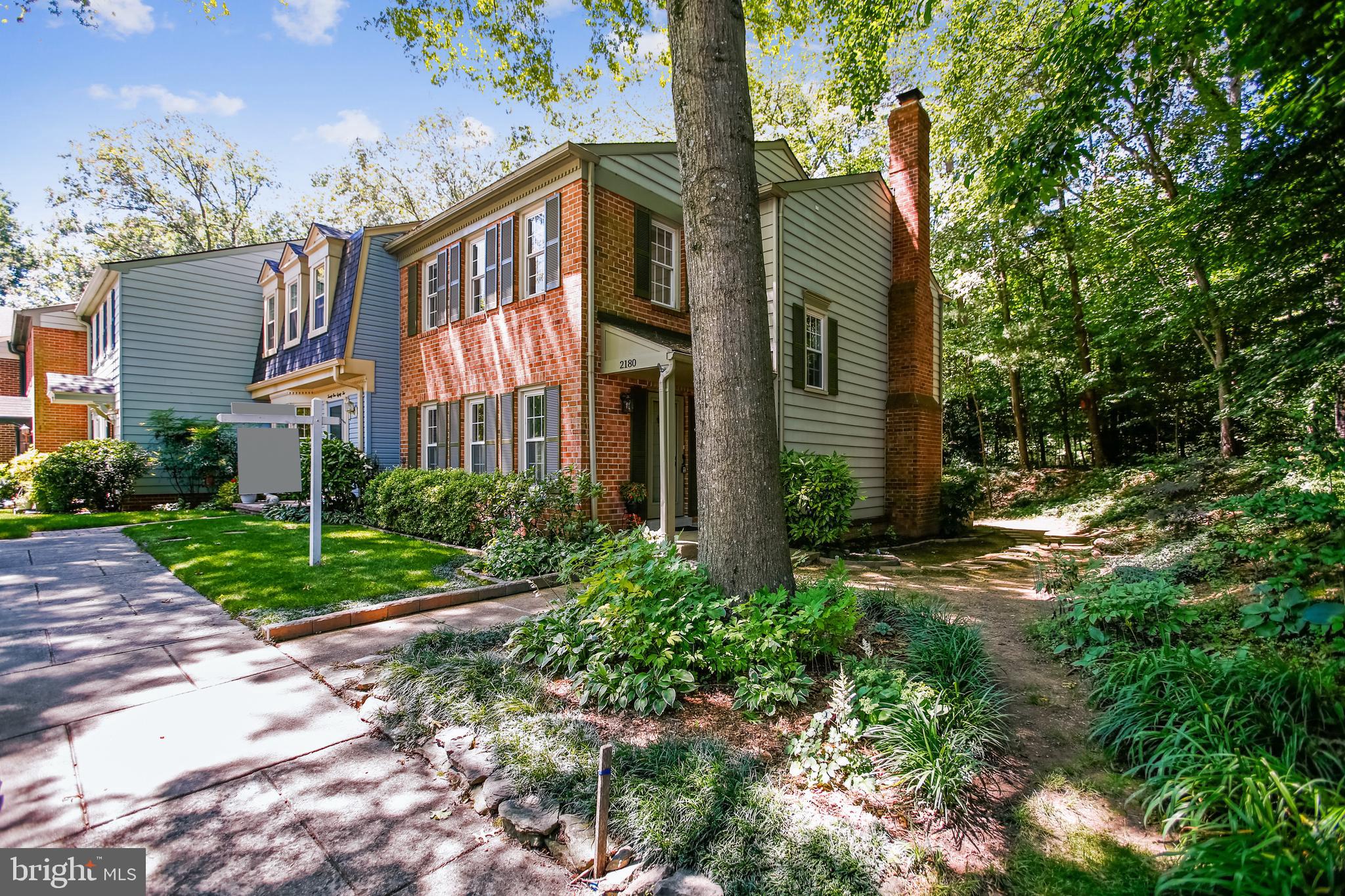 2180 Pond View Court Reston, VA 20191 - Photo 33 of 35 Gallery Image 33