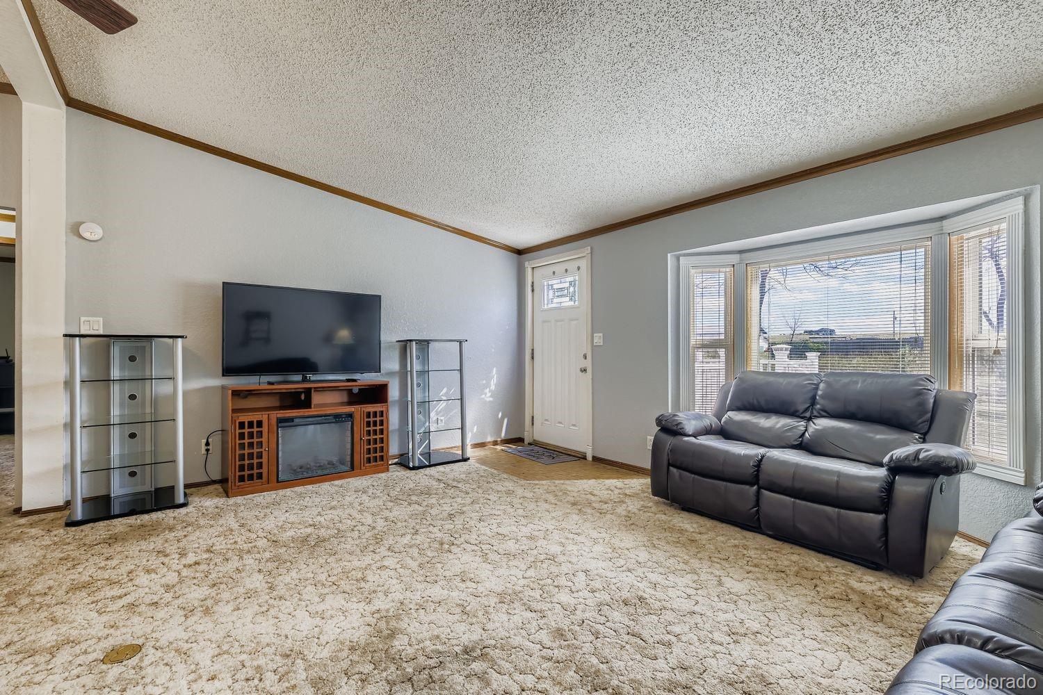 3475 Hoofprint Road Peyton, CO 80831 - Photo 6 of 28 Gallery Image 6