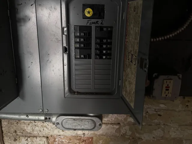 $85,000 | 1816 Wollmer Street, Manitowoc, WI 54220