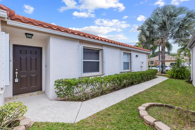 $3,000 | 7469 Kingsley Court, Lake Worth, FL 33467