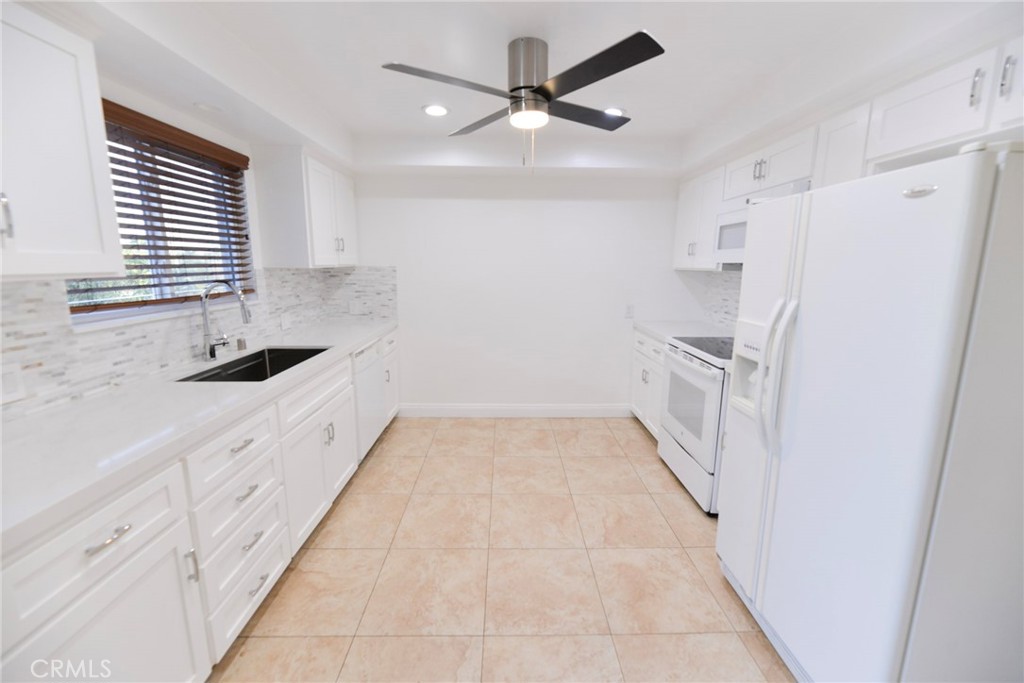 251 Avenida Madrid, Unit 1 San Clemente, CA 92672 - Photo 4 of 28