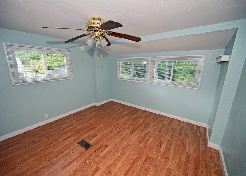 8 Timber Lane Wareham, MA 02576 - Photo 13 of 21 Gallery Image 13