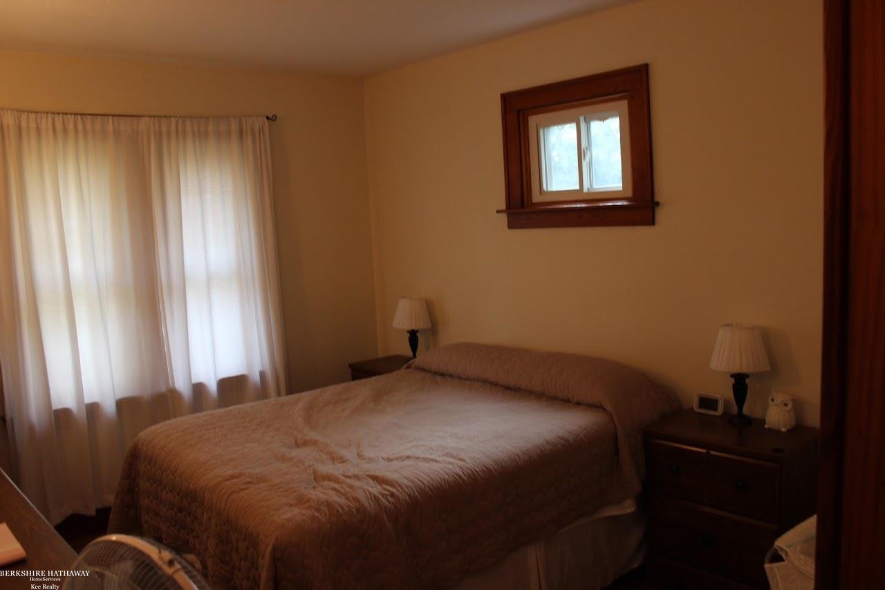 33830 Utica Road Fraser, MI 48026 - Photo 15 of 17 31301114-14.JPG