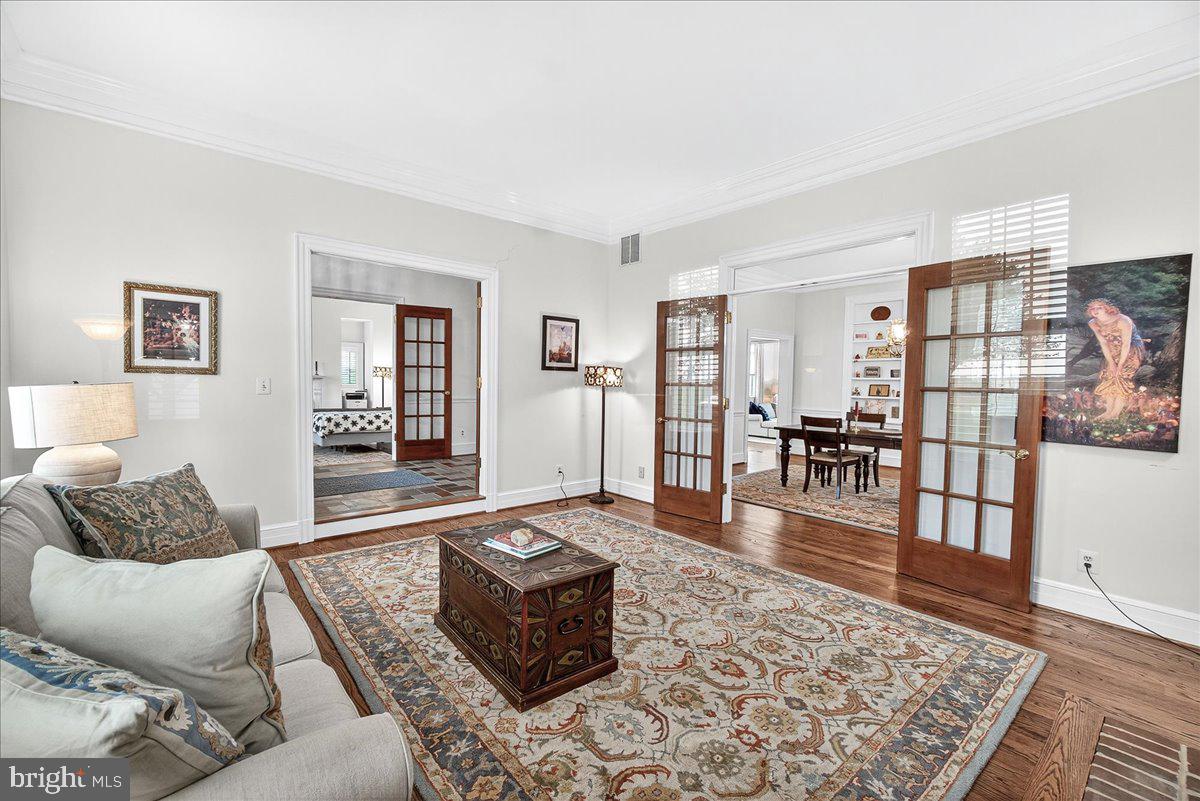 9522 Bessie Clemson Road Union Bridge, MD 21791 - Photo 11 of 107 a living room with furniture and a rug