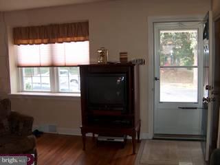 4056 Lasher Road Drexel Hill, PA 19026 - Photo 3 of 6 Gallery Image 3
