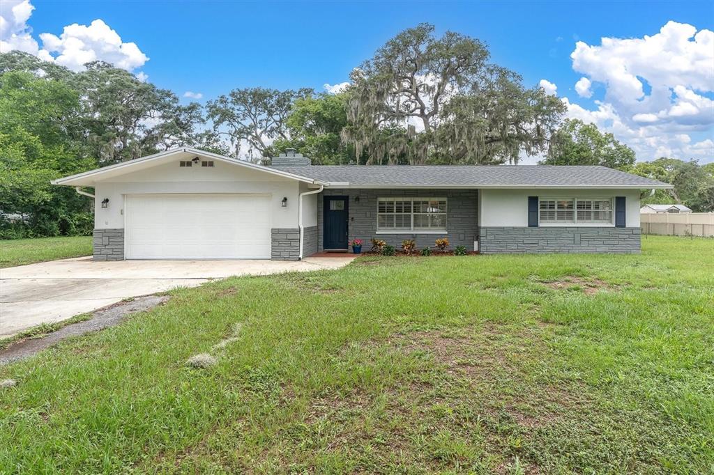 5857 Baker Road New Port Richey, FL 34653 - Photo 2 of 37