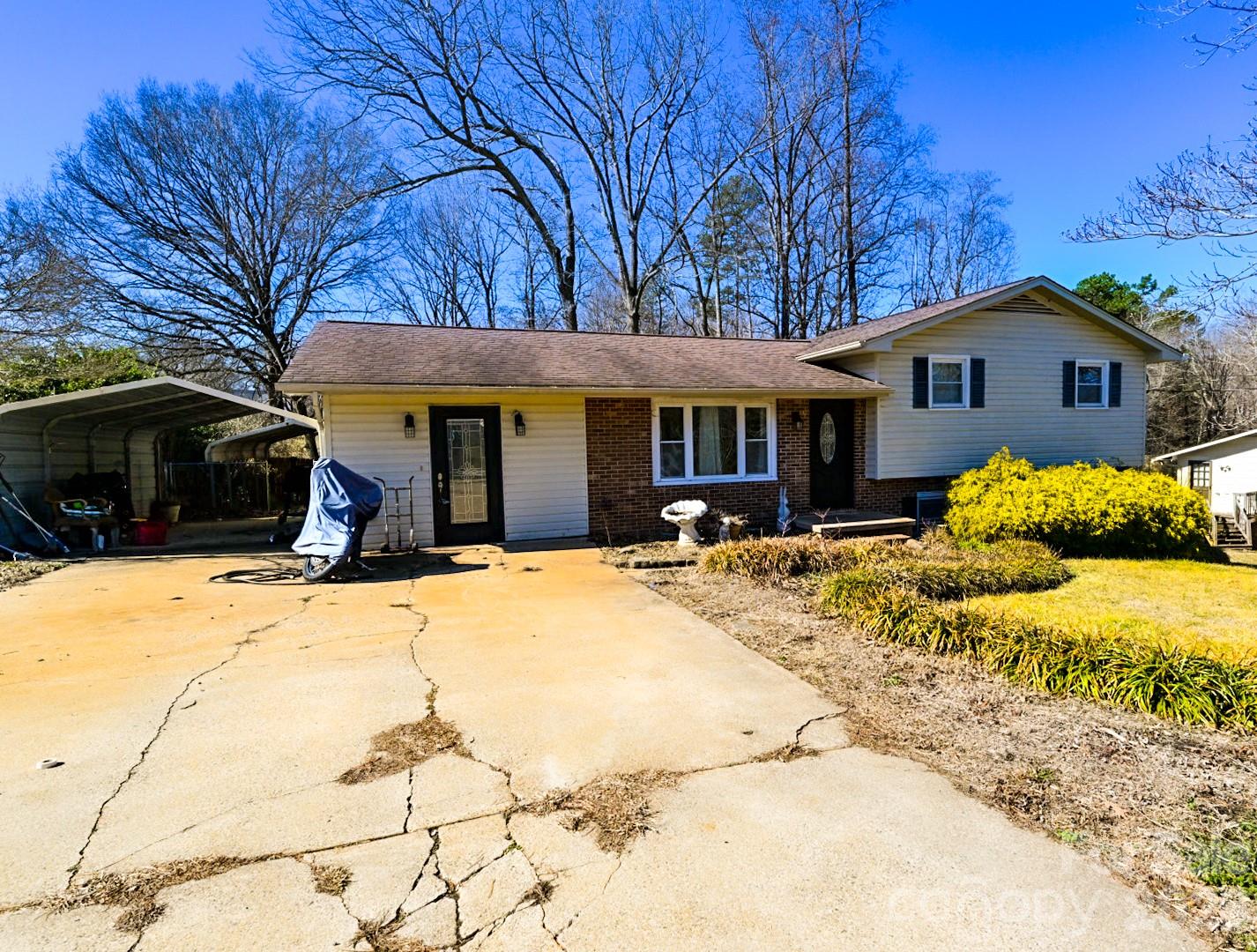 1113 Pecan Street Conover, NC 28613 - Photo 2 of 21
