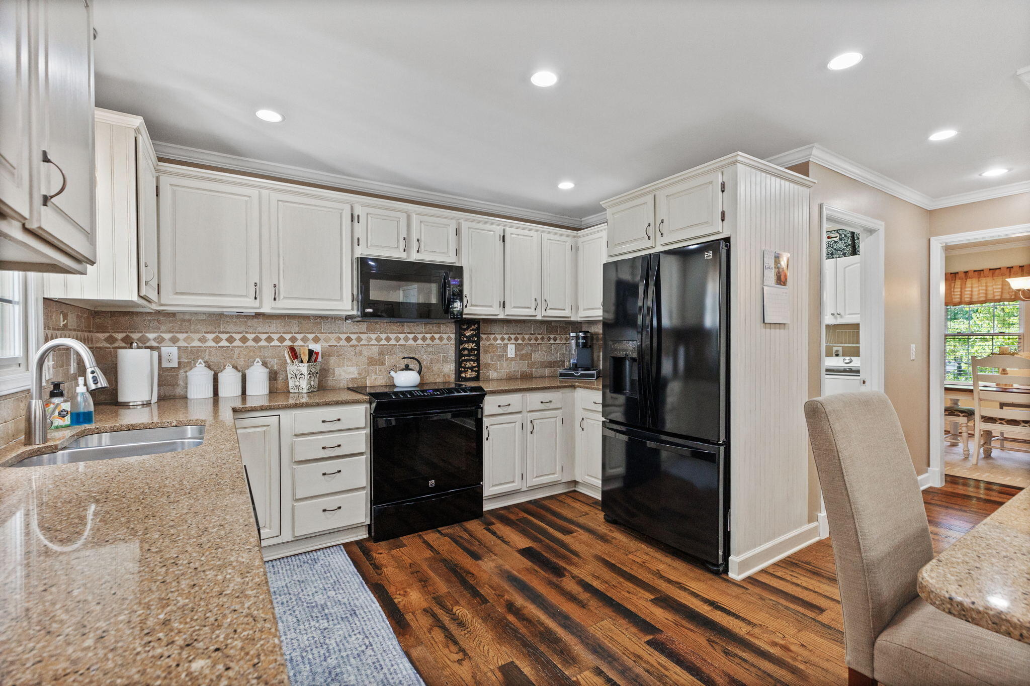 1103 Hillendale Road Gray, TN 37615 - Photo 7 of 46 10-web-or-mls-217A6500