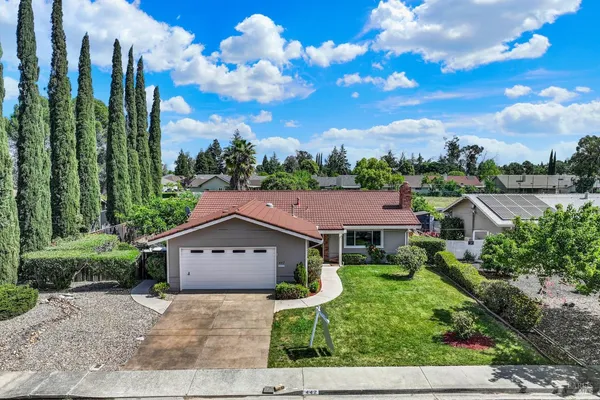 $525,000 | 442 Yellowstone Drive, Vacaville, CA 95687
