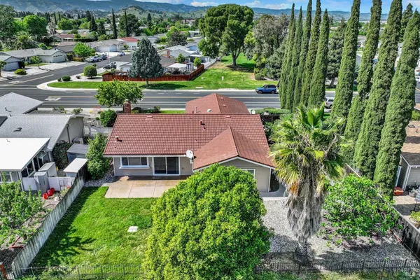 $525,000 | 442 Yellowstone Drive, Vacaville, CA 95687