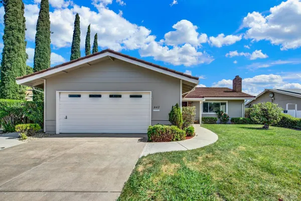 $525,000 | 442 Yellowstone Drive, Vacaville, CA 95687