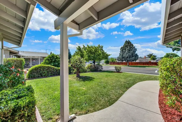 $525,000 | 442 Yellowstone Drive, Vacaville, CA 95687