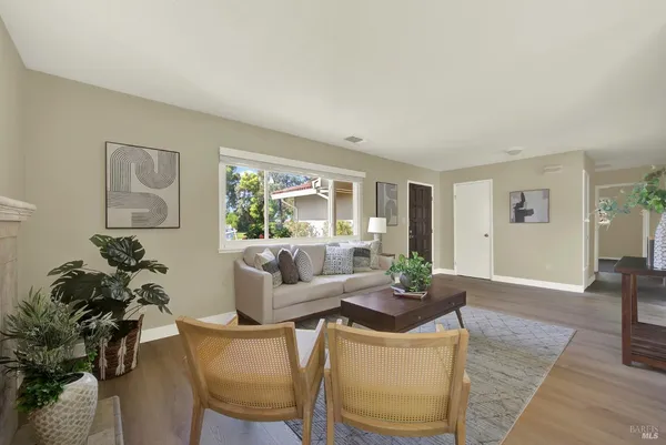 $525,000 | 442 Yellowstone Drive, Vacaville, CA 95687