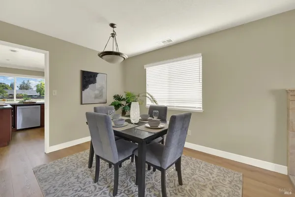 $525,000 | 442 Yellowstone Drive, Vacaville, CA 95687