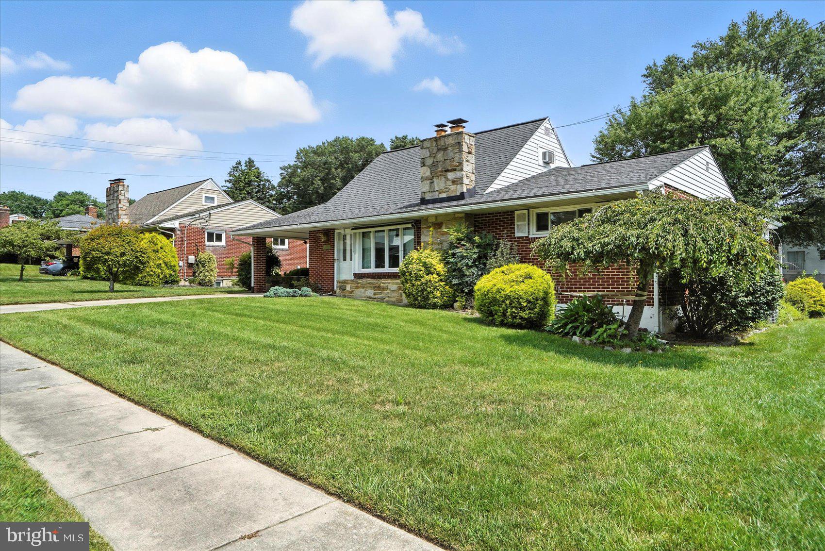 4232 Darleigh Road Baltimore, MD 21236 - Photo 3 of 37 Exterior Front