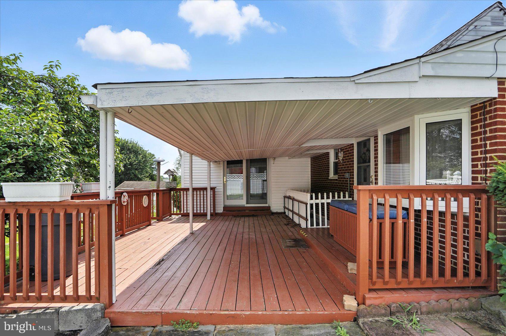 4232 Darleigh Road Baltimore, MD 21236 - Photo 6 of 37 Exterior Rear Covered Deck