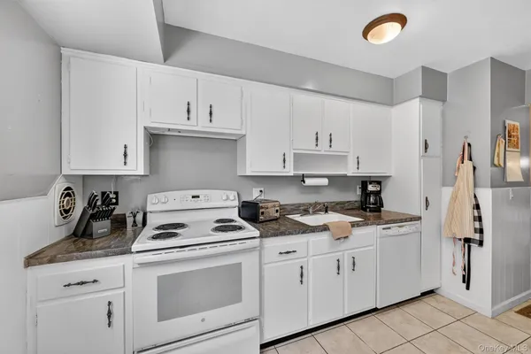 $529,000 | 5 Regelski Drive, Florida, NY 10921