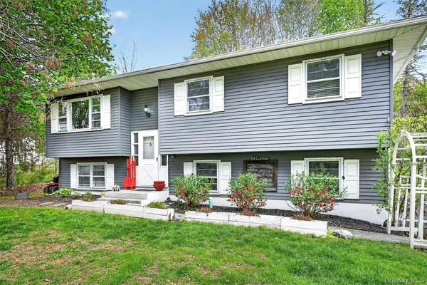 $529,000 | 5 Regelski Drive, Florida, NY 10921