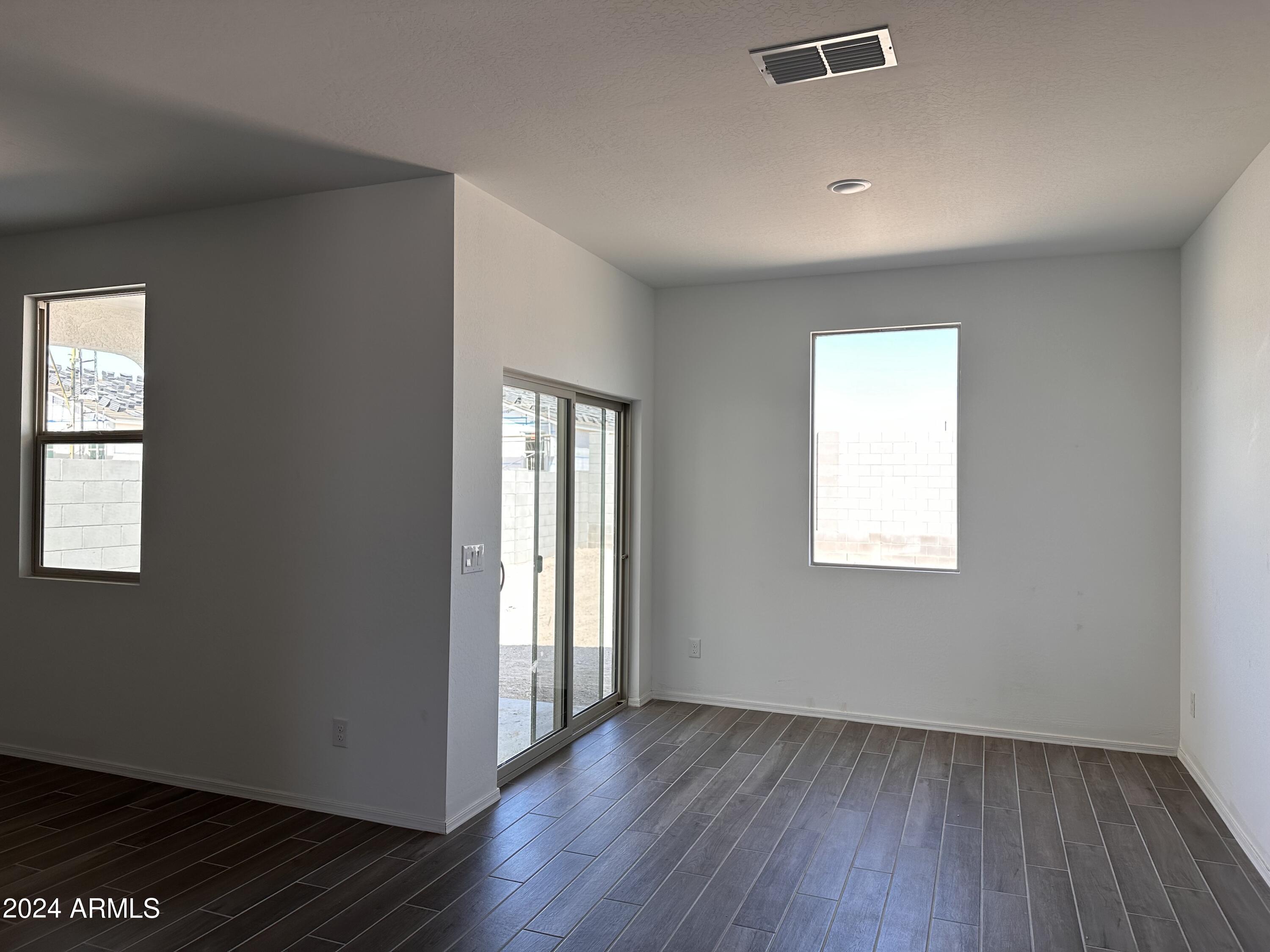 24092 West Pecan Road Buckeye, AZ 85326 - Photo 16 of 27 15-Dining Room