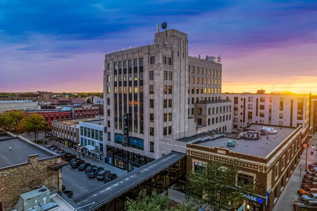 $1,710,000 | 118 Broadway North, Unit 802, Fargo, ND 58102