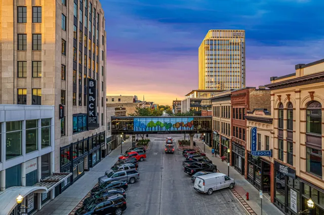 $1,710,000 | 118 Broadway North, Unit 802, Fargo, ND 58102