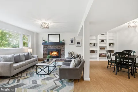 $824,900 | 8410 Bound Brook Lane, Alexandria, VA 22309