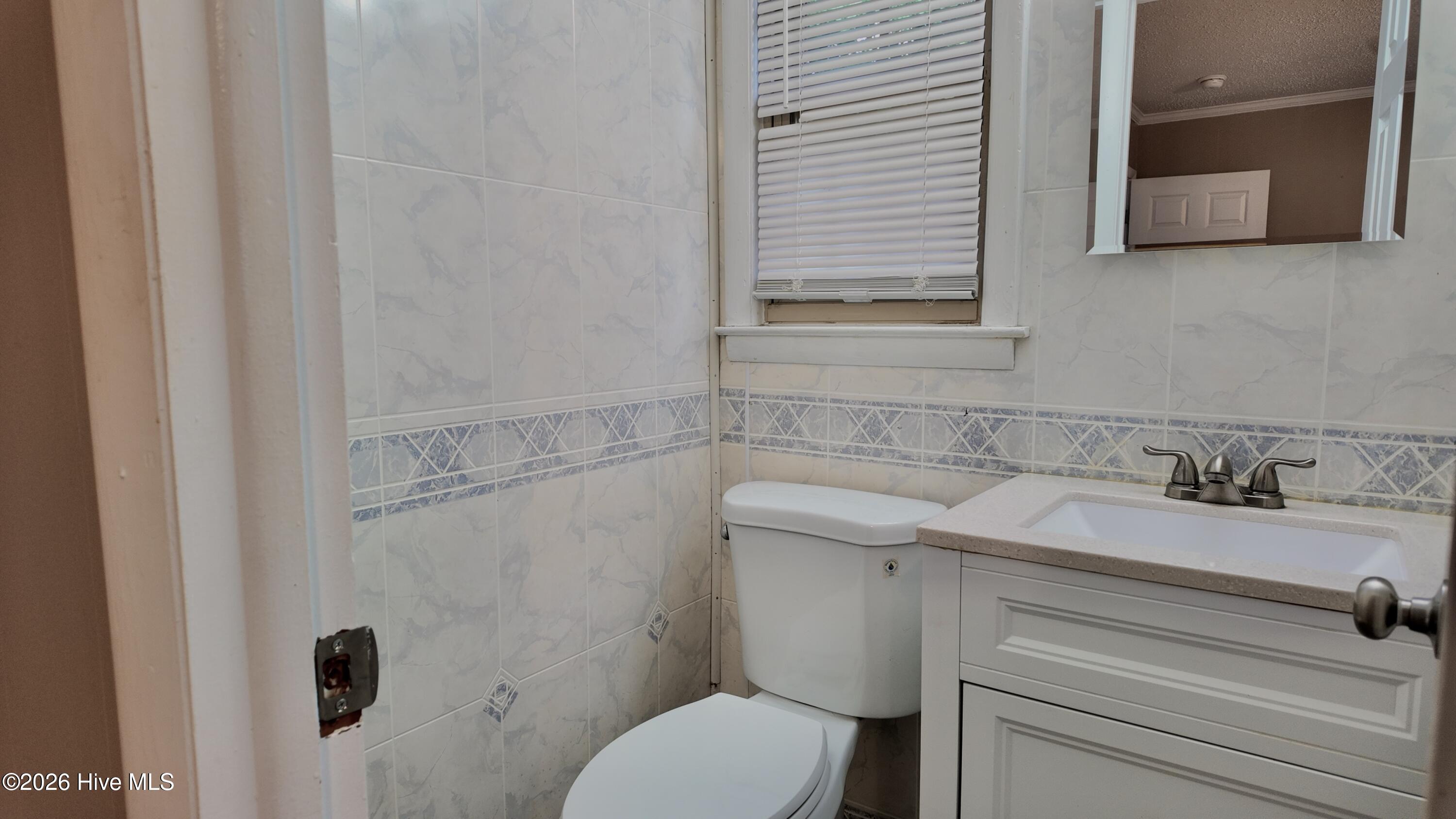 2018 Wren Road North Augusta, SC 29841 - Photo 16 of 23 bathroom(1)