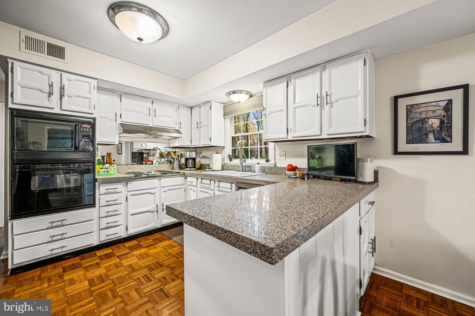 6 Spruce Road Malvern, PA 19355 - Photo 12 of 44 Gallery Image 12