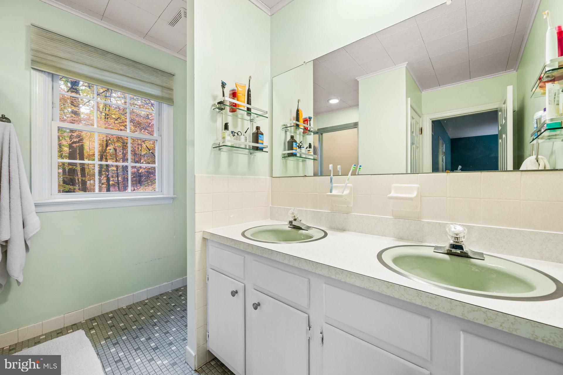 6 Spruce Road Malvern, PA 19355 - Photo 21 of 44 Gallery Image 21